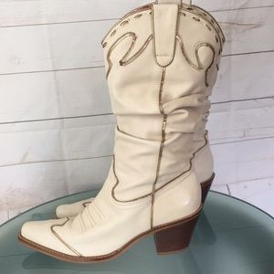 Gianni bini cream cowboy boots 7.5